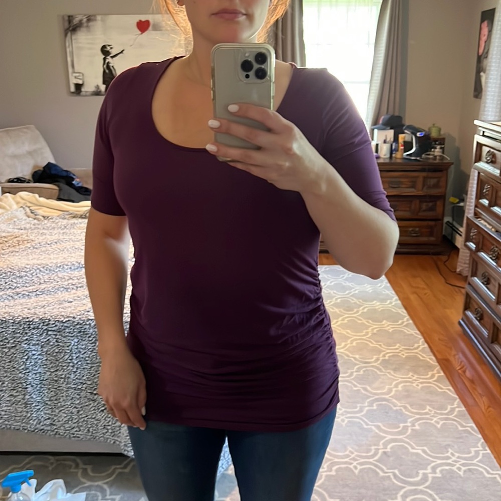 Maternity Pea in the Pod scoop neck top